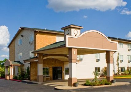 Pet Friendly Econo Lodge  Inn & Suites in Clinton, Oklahoma