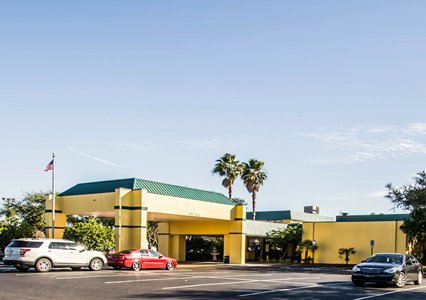 Pet Friendly Quality Inn Conference Center in Jacksonville, Florida