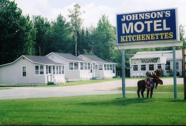Pet Friendly Johnson's Motel & Cottages in Twin Mountain, New Hampshire