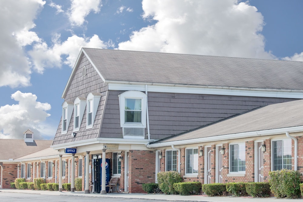 Pet Friendly Travelodge Mansfield in Mansfield, Ohio