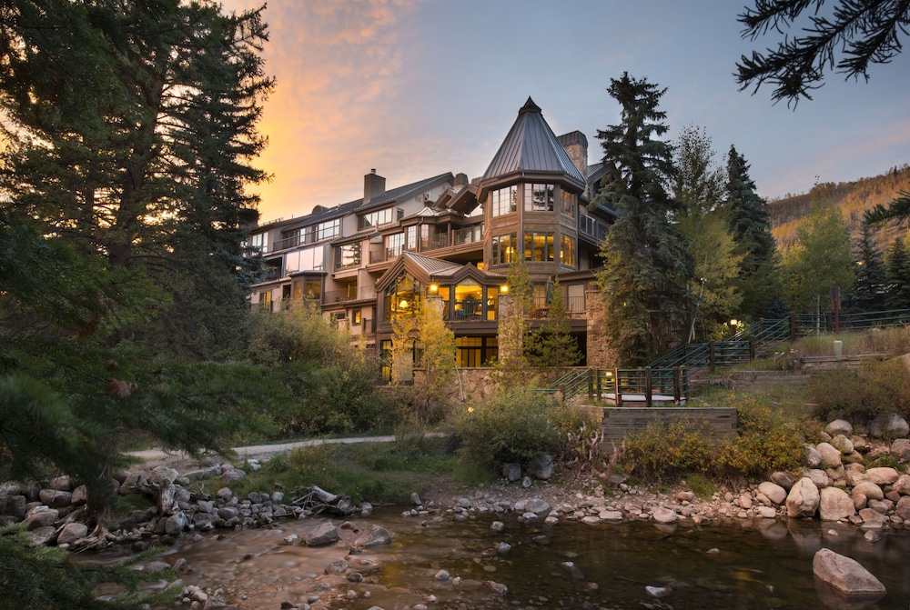 Pet Friendly Vail Mountain Lodge in Vail, Colorado