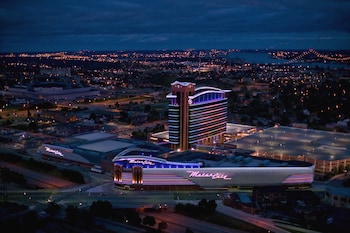 Pet Friendly MotorCity Casino Hotel in Detroit, Michigan