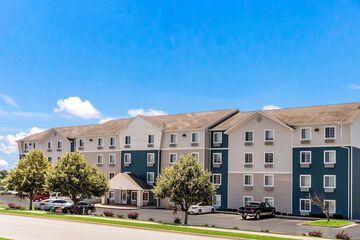 Pet Friendly WoodSpring Suites Indianapolis Lawrence in Indianapolis, Indiana
