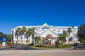 Pet Friendly Baymont by Wyndham Fort Myers Airport in Fort Myers, Florida