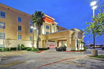Pet Friendly Hampton Inn & Suites San Antonio / Northeast I 35 in San Antonio, Texas