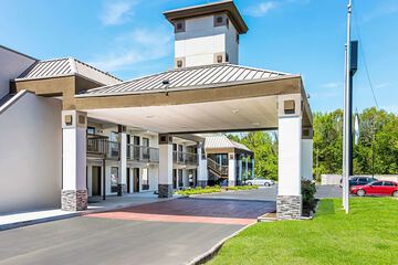 Pet Friendly Quality Inn in Knoxville, Tennessee