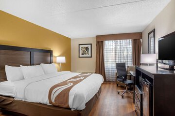 Pet Friendly Quality Inn & Suites in Ruther Glen, Virginia