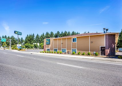 Pet Friendly Quality Inn and Suites Vancouver north in Vancouver, Washington
