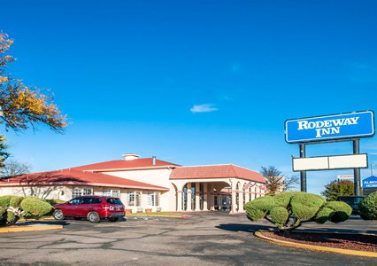 Pet Friendly Rodeway Inn in Roswell, New Mexico