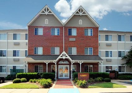 Pet Friendly MainStay Suites Greenville Airport in Greer, South Carolina
