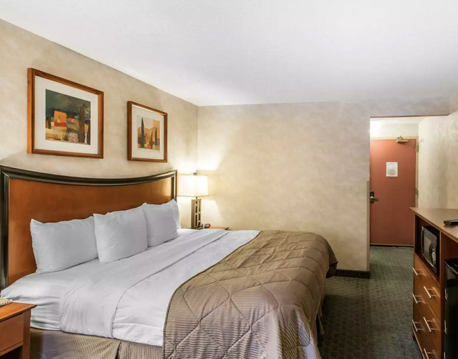 Pet Friendly Quality Inn and Conference Center Greely Downtown in Greeley, Colorado