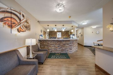 Pet Friendly Quality Inn & Suites South in Sioux Falls, South Dakota