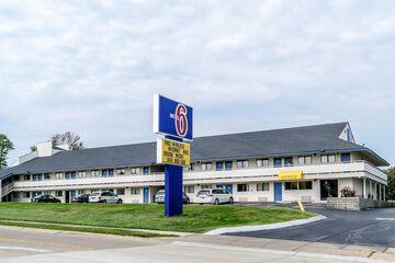 Pet Friendly Motel 6 Florence Ky in Florence, Kentucky