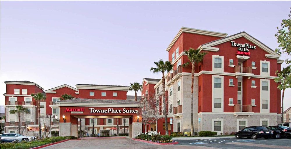 Pet Friendly Towneplace Suites By Marriott Ontario Airport in Rancho Cucamonga, California
