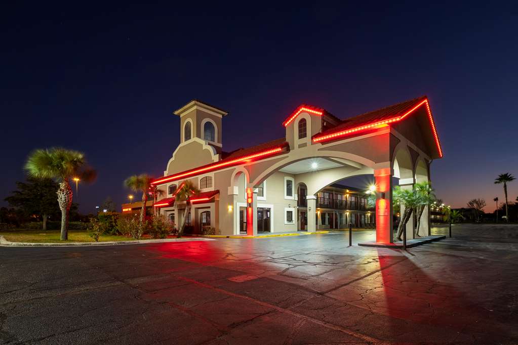 Pet Friendly Red Roof Inn PLUS+ St. Augustine in Saint Augustine, Florida