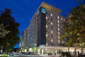 Pet Friendly AC Hotel by Marriott Gainesville Downtown in Gainesville, Florida