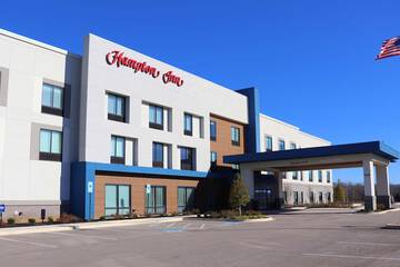 Pet Friendly Hampton Inn McMinnville in Mcminnville, Tennessee