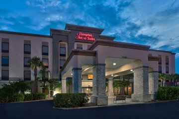 Pet Friendly Hampton Inn & Suites Tampa East (Casino Area) in Seffner, Florida
