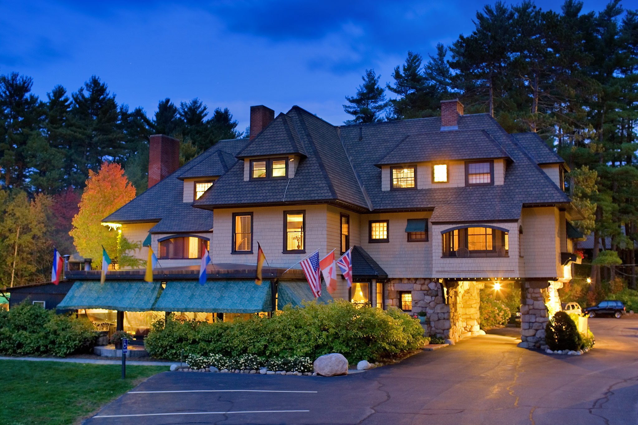 Pet Friendly Lodging In New Hampshire