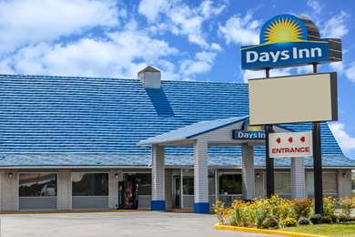 Pet Friendly Hotels in Seymour, Indiana accepting Dogs and Cats