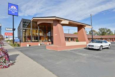 Pet Friendly Hotels In Vernal Utah Accepting Dogs Cats Image Of Americas Best Value Inn